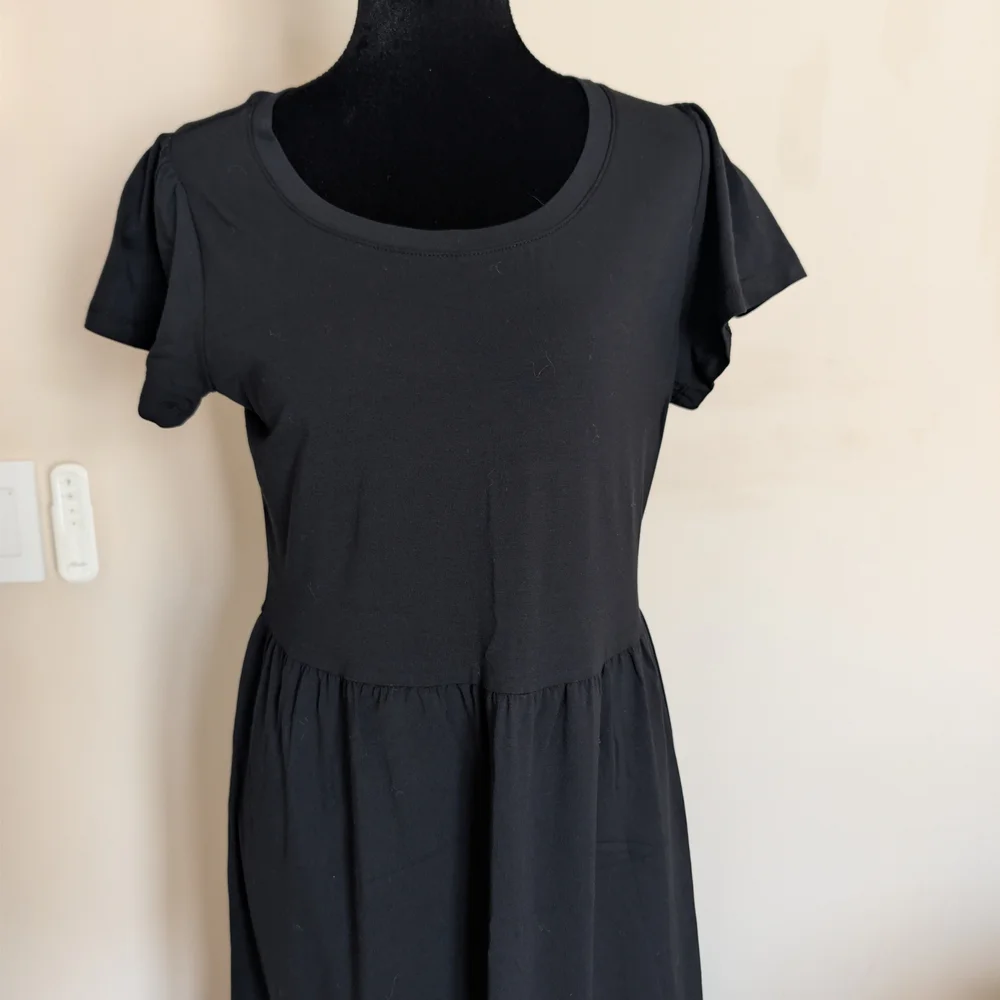 NWOT Isaac Mizrahi Short Sleeve Cotton Modal Tiered Midi Dress Black XS Petite - Picture 3 of 8